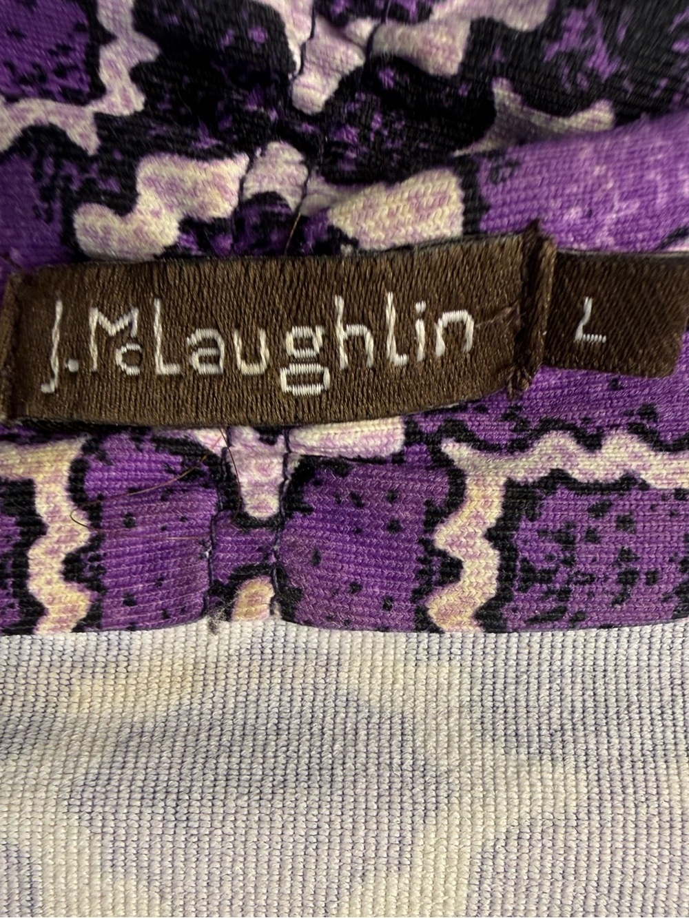 J.McLaughlin Catalina Cloth Purple Geometric Print V-Neck Knit Top Size Large - Picture 4 of 9